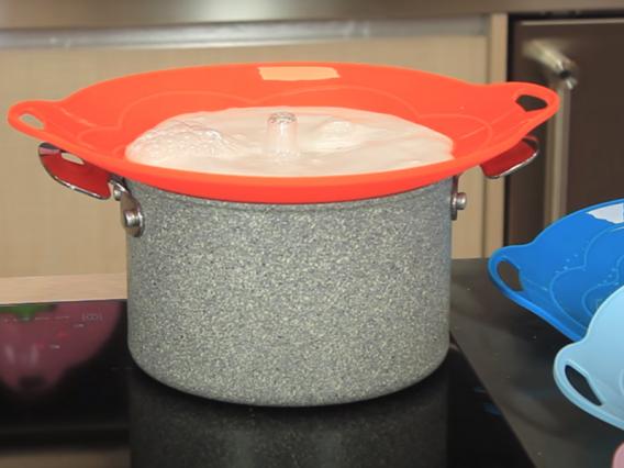 Coperchi in Silicone 3 Pezzi Dimensioni Diverse Coperchi a Ventosa Riutilizzabili Coperchio per Microonde Ciotole Pentole Padelle Forno Frigorifero Coperchi in Silicone 3 Pezzi Dimensioni Diverse Coperchi a Ventosa Riutilizzabili Coperchio per Microonde Ciotole Pentole Padelle Forno Frigorifero
